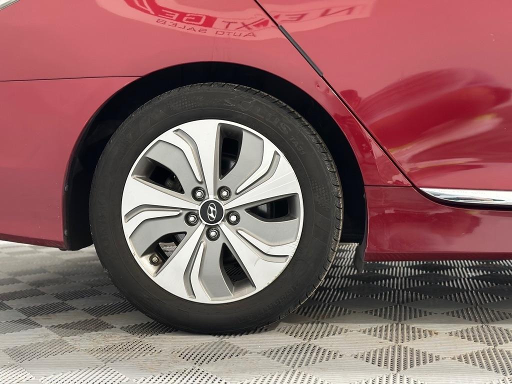 Hyundai Sonata Hybrid Sedan 2015