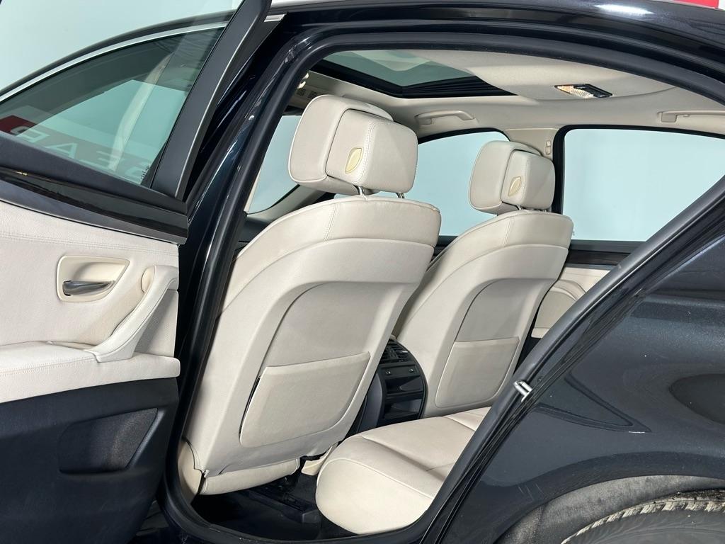 BMW 5-Series 528i xDrive 2013