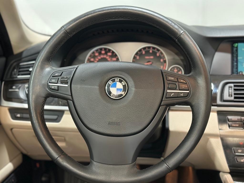 BMW 5-Series 528i xDrive 2013