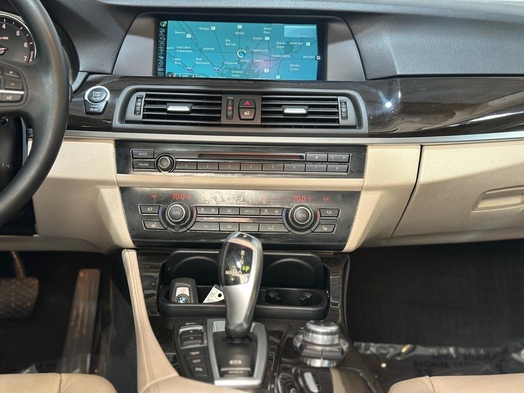 BMW 5-Series 528i xDrive 2013