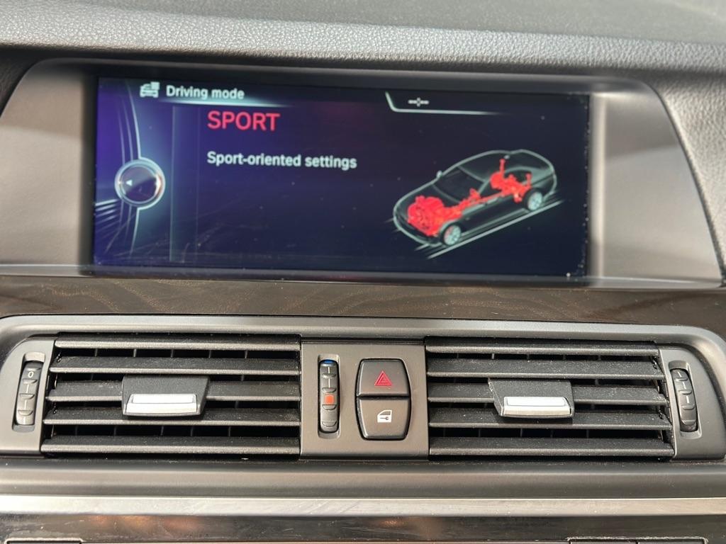 BMW 5-Series 528i xDrive 2013