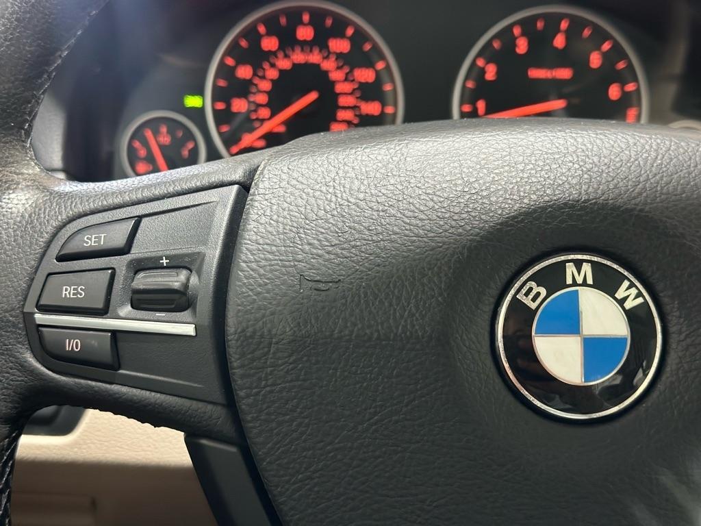 BMW 5-Series 528i xDrive 2013