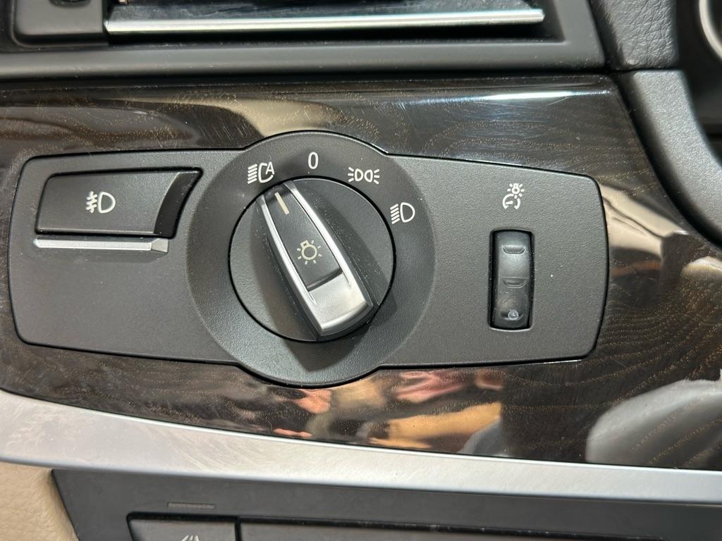 BMW 5-Series 528i xDrive 2013