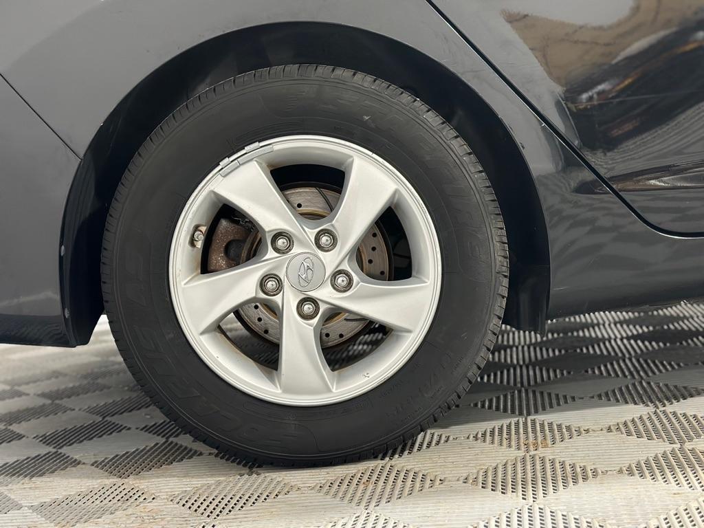 Hyundai Elantra GLS M/T 2014