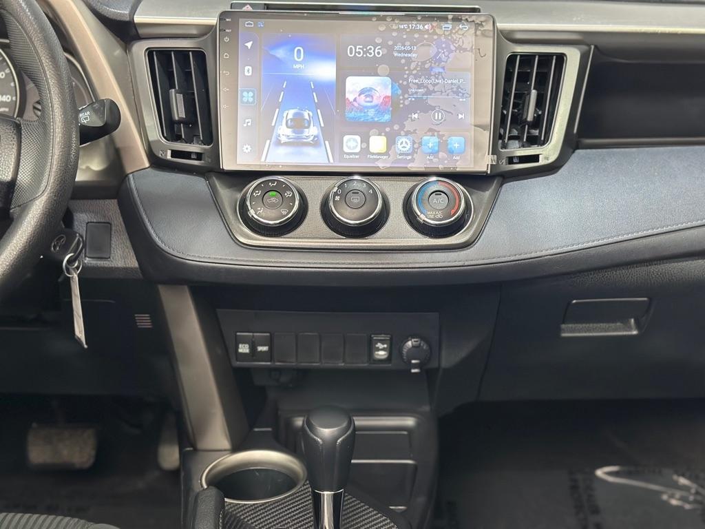 Toyota RAV4 LE AWD 2014