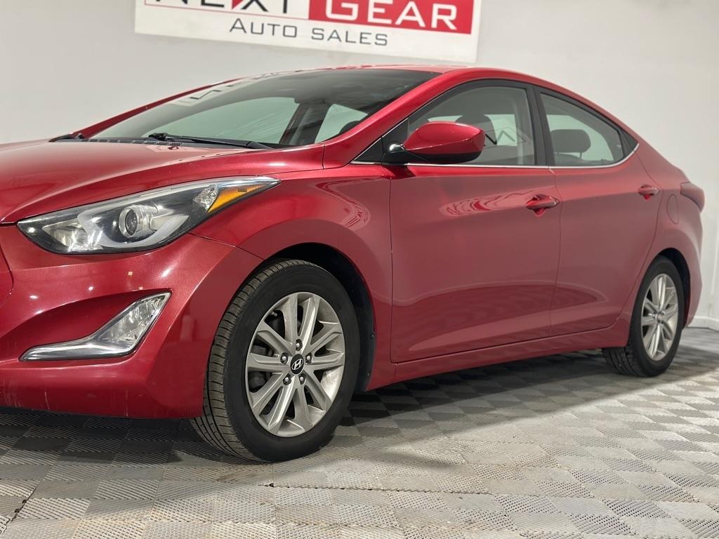Hyundai Elantra SE 6AT 2015