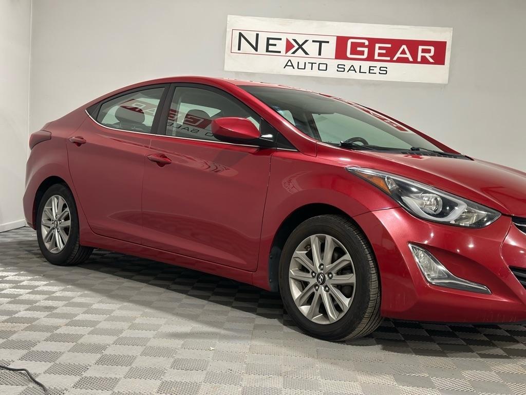 Hyundai Elantra SE 6AT 2015