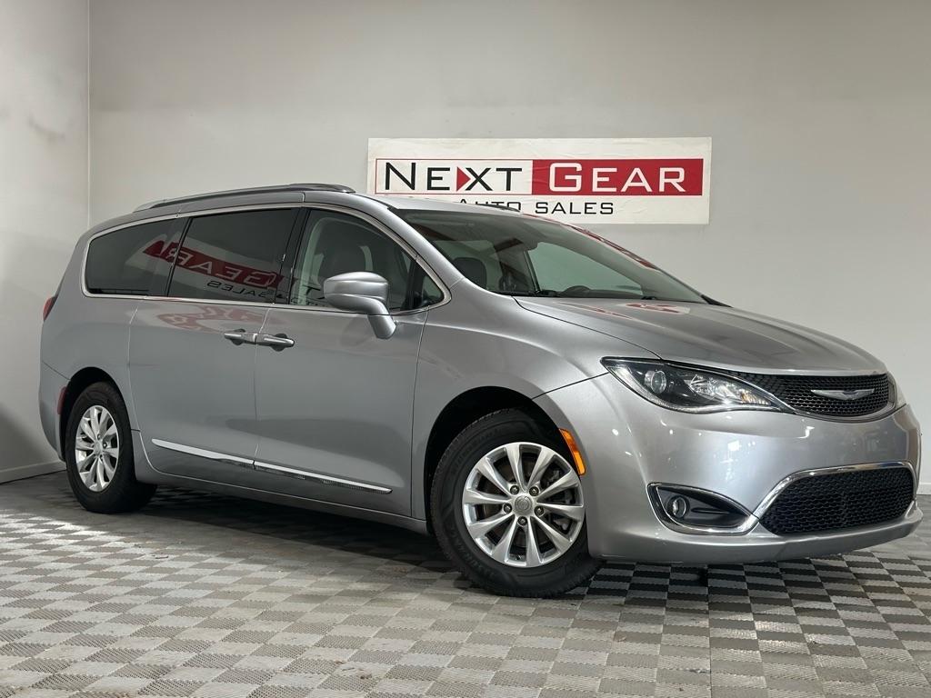 2018 Chrysler Pacifica Touring-L