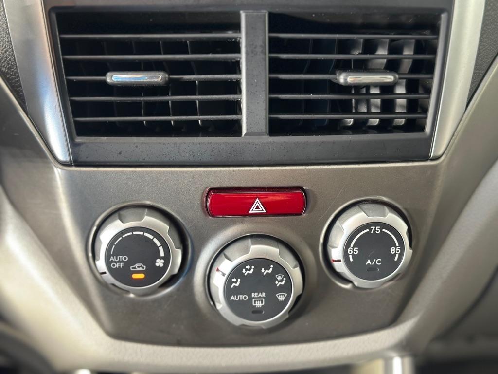 Subaru Forester 2.5X Limited 2010
