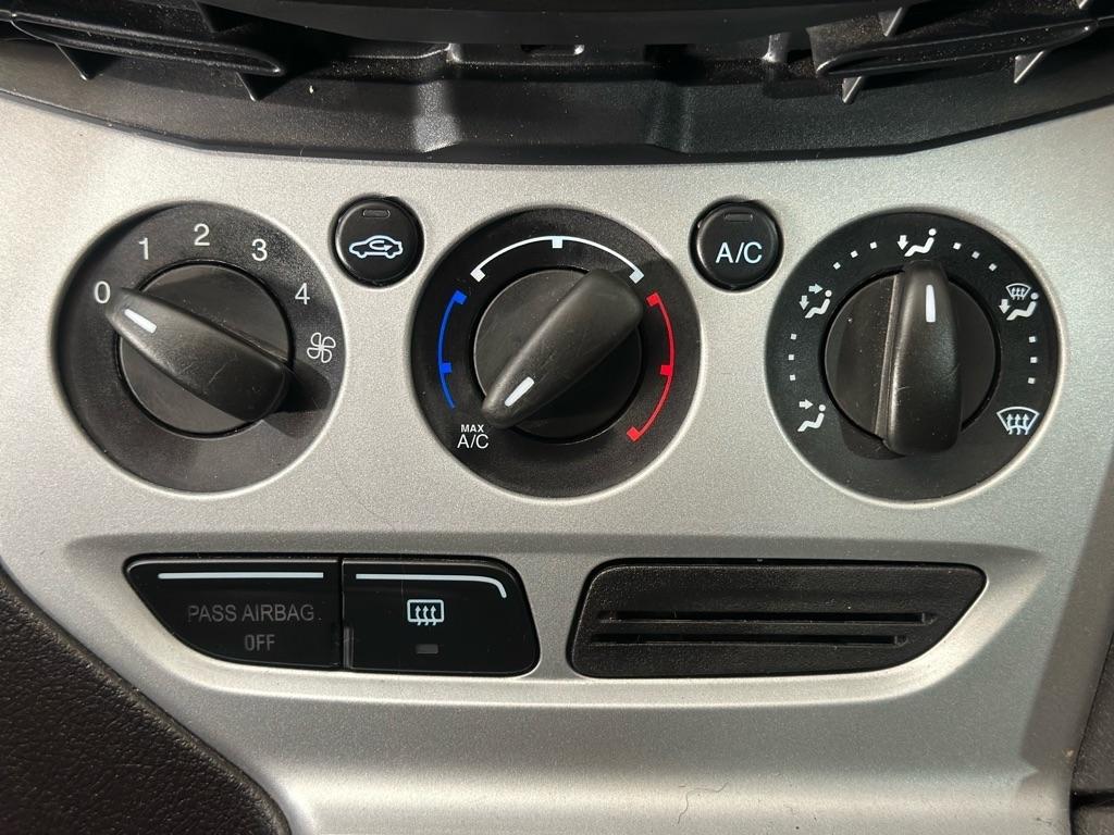 Ford Focus SE Hatch 2014