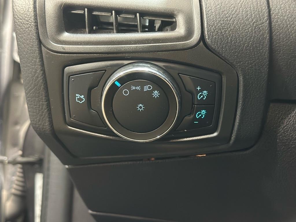 Ford Focus SE Hatch 2014