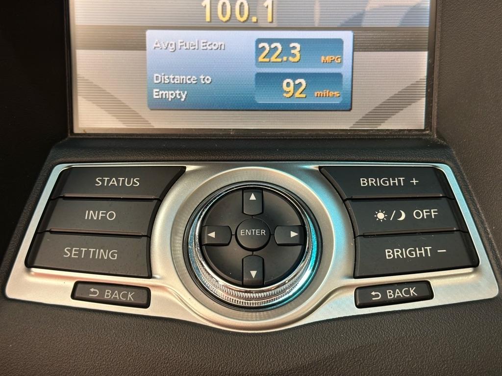 Nissan Maxima S 2011