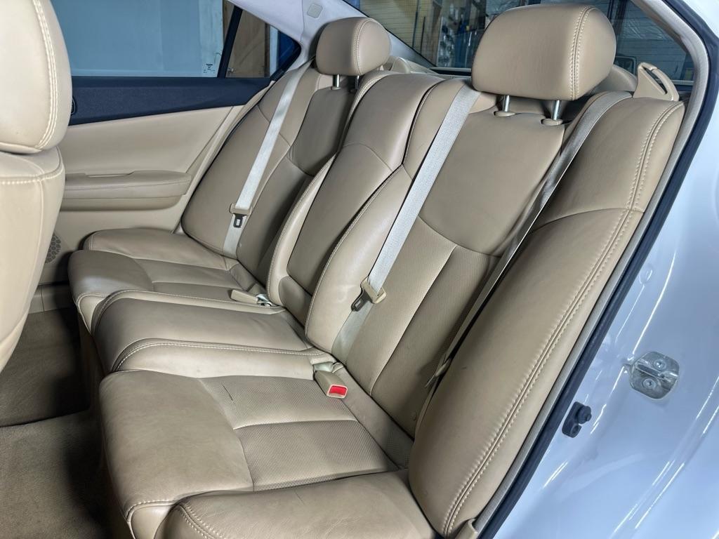 Nissan Maxima S 2011