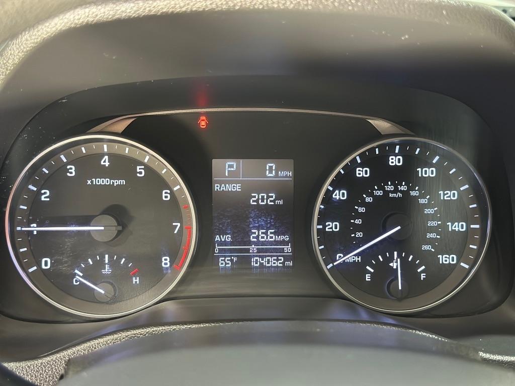 Hyundai Elantra Value Edition 6A 2017