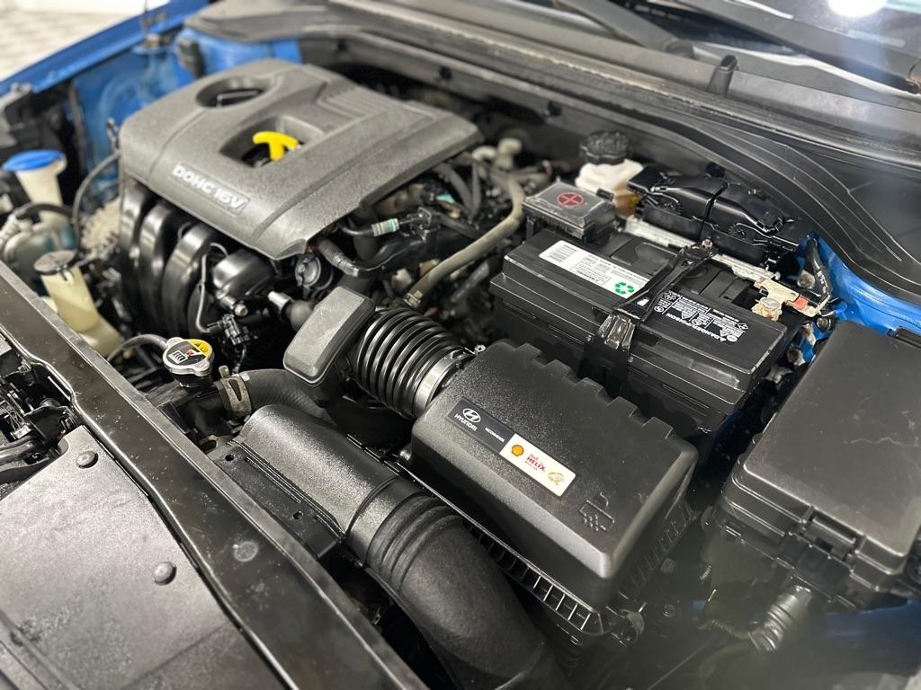 Hyundai Elantra Value Edition 6A 2017