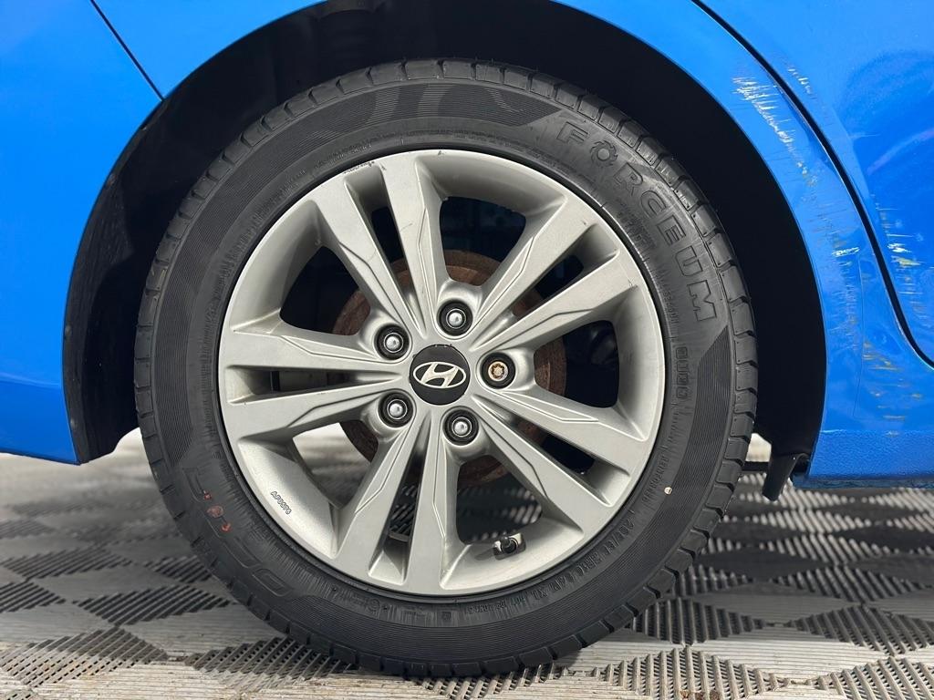 Hyundai Elantra Value Edition 6A 2017