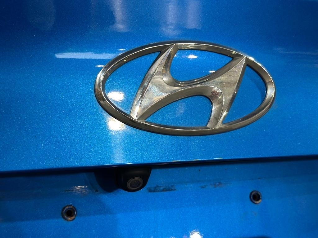 Hyundai Elantra Value Edition 6A 2017
