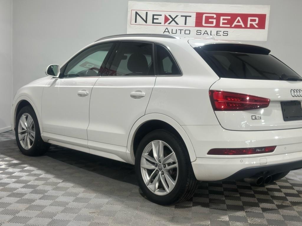 Audi Q3 2.0T quattro Premium Plus 2016