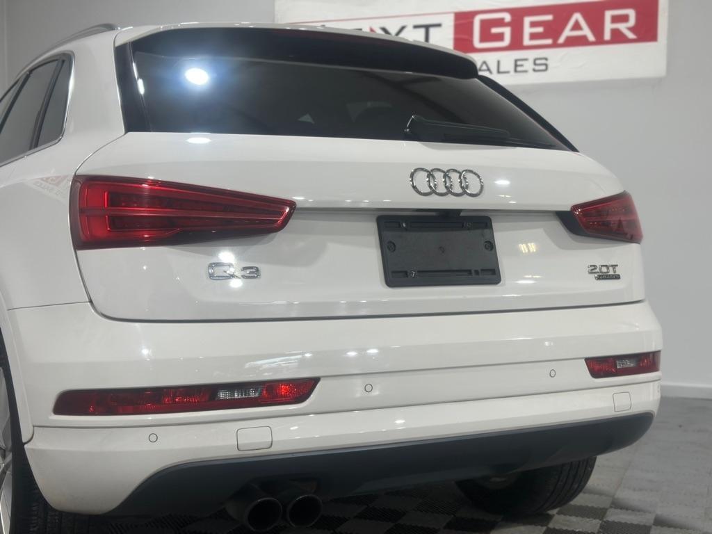 Audi Q3 2.0T quattro Premium Plus 2016