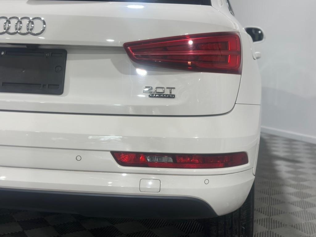 Audi Q3 2.0T quattro Premium Plus 2016