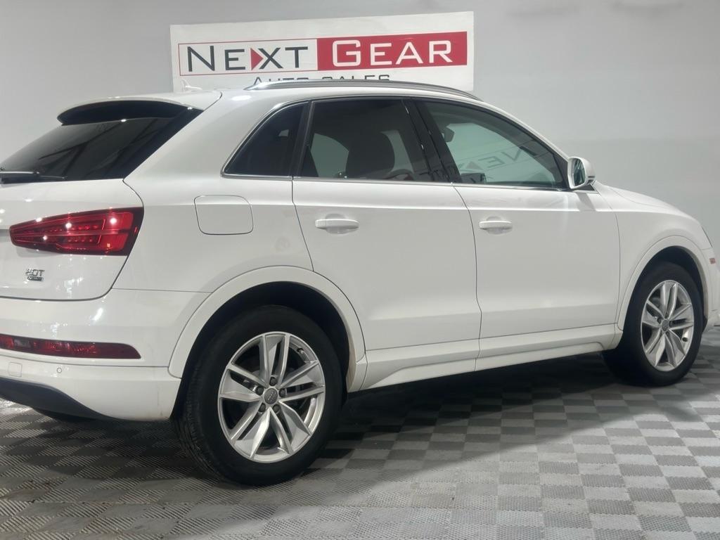 Audi Q3 2.0T quattro Premium Plus 2016