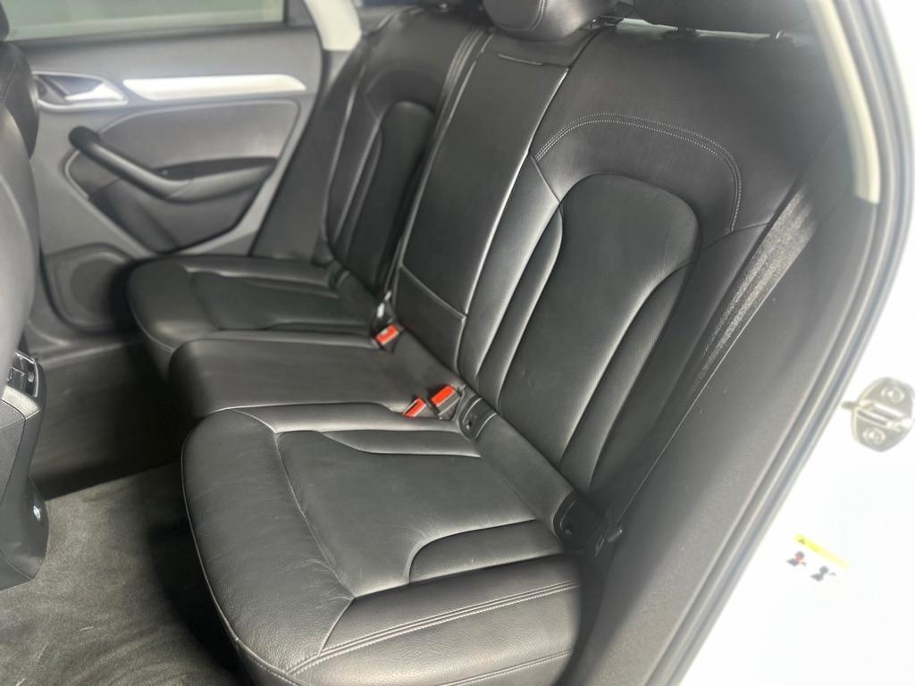 Audi Q3 2.0T quattro Premium Plus 2016