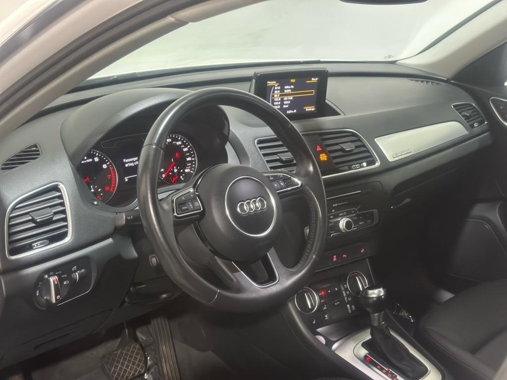 Audi Q3 2.0T quattro Premium Plus 2016