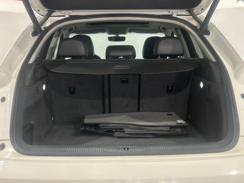 Audi Q3 2.0T quattro Premium Plus 2016