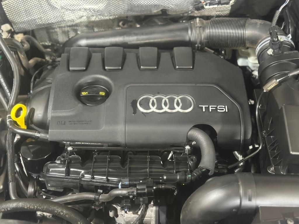 Audi Q3 2.0T quattro Premium Plus 2016