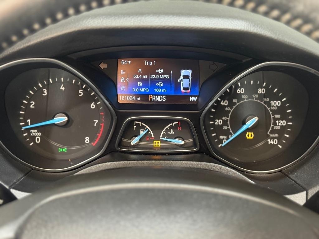 Ford Focus SE Hatch 2015