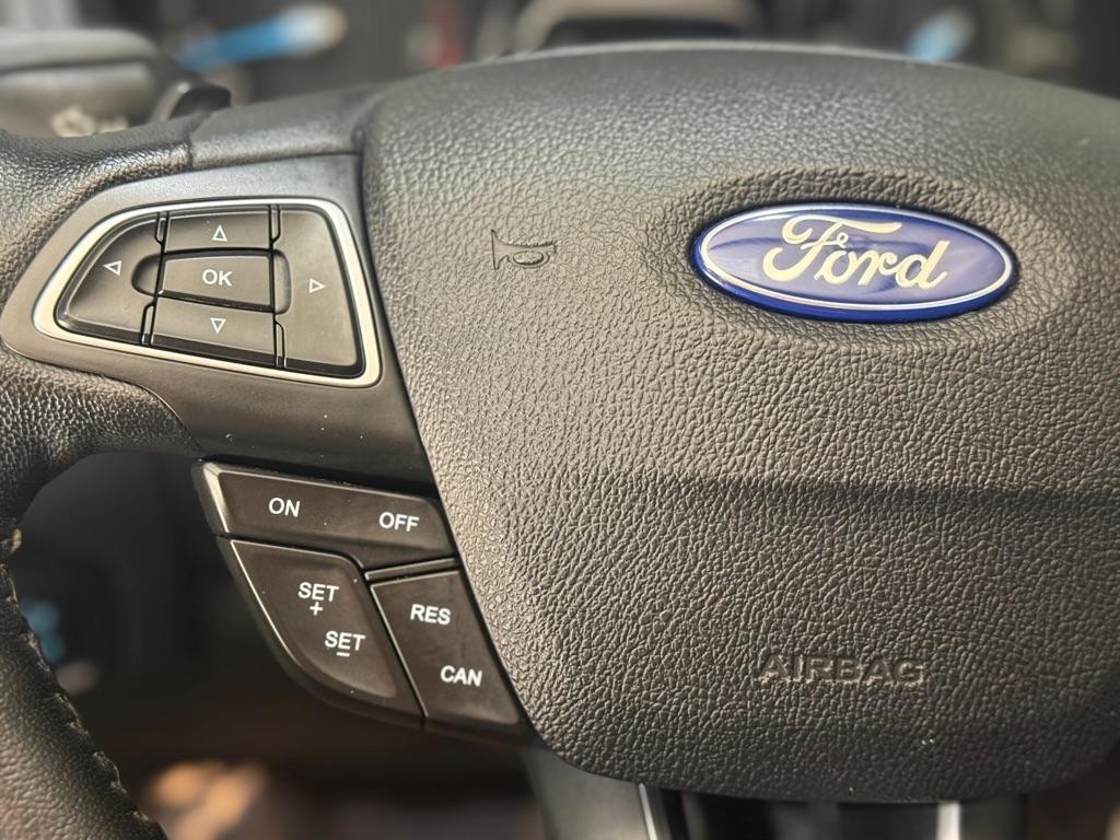 Ford Focus SE Hatch 2015
