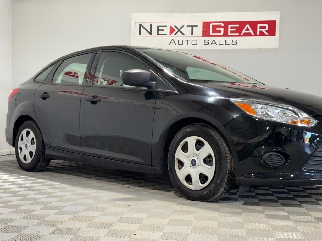 Ford Focus S Sedan 2012