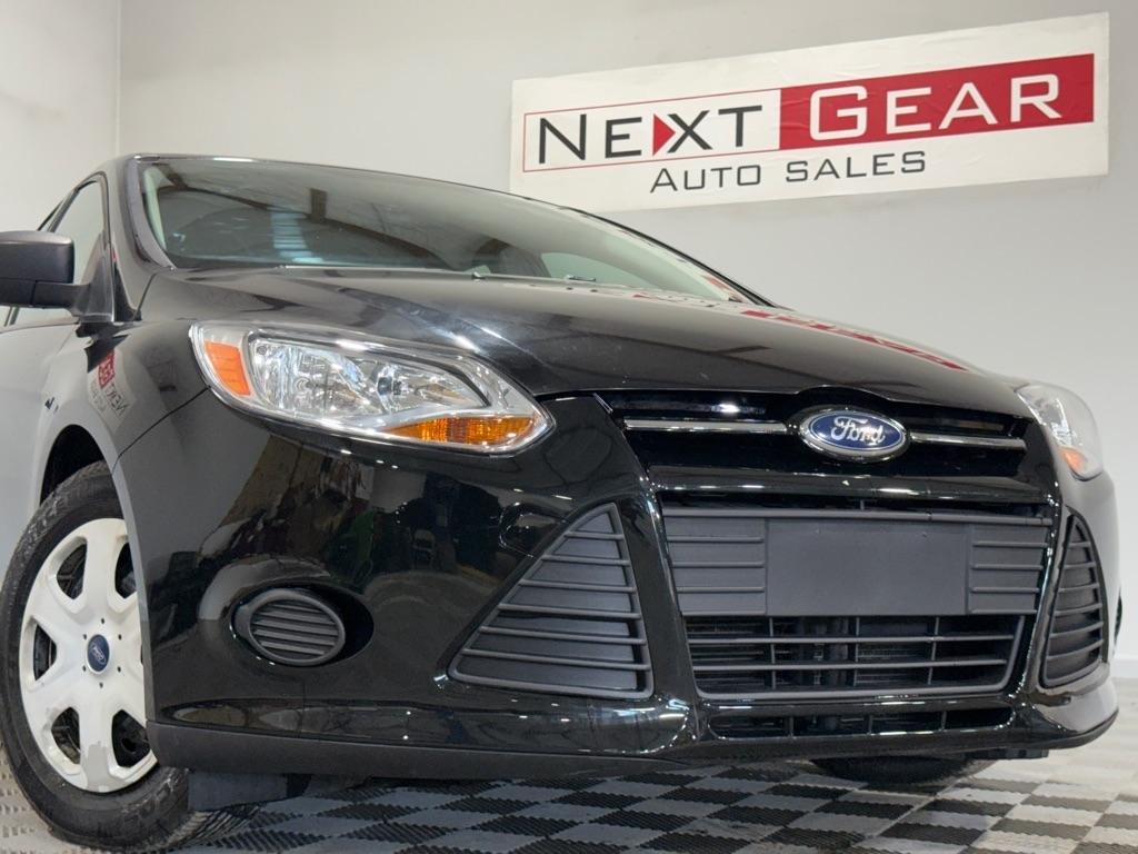 Ford Focus S Sedan 2012