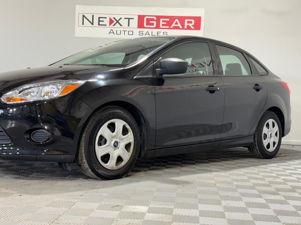 Ford Focus S Sedan 2012