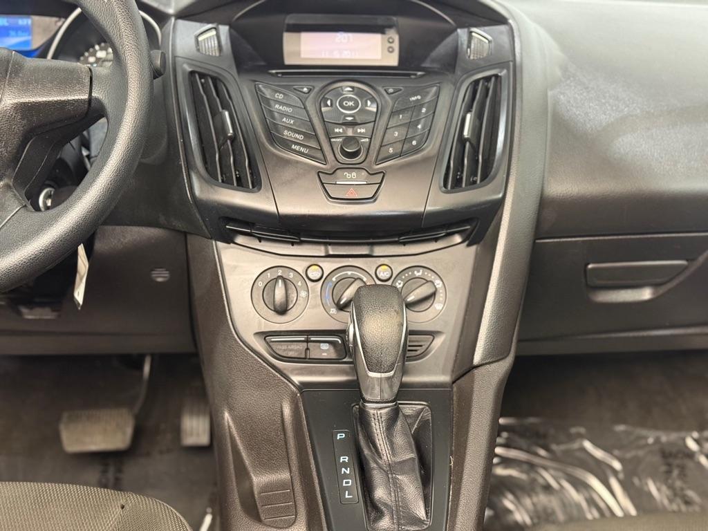 Ford Focus S Sedan 2012