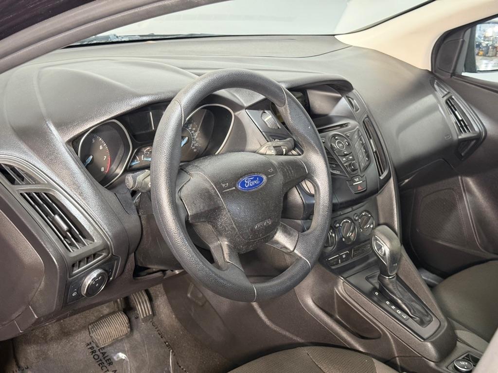 Ford Focus S Sedan 2012