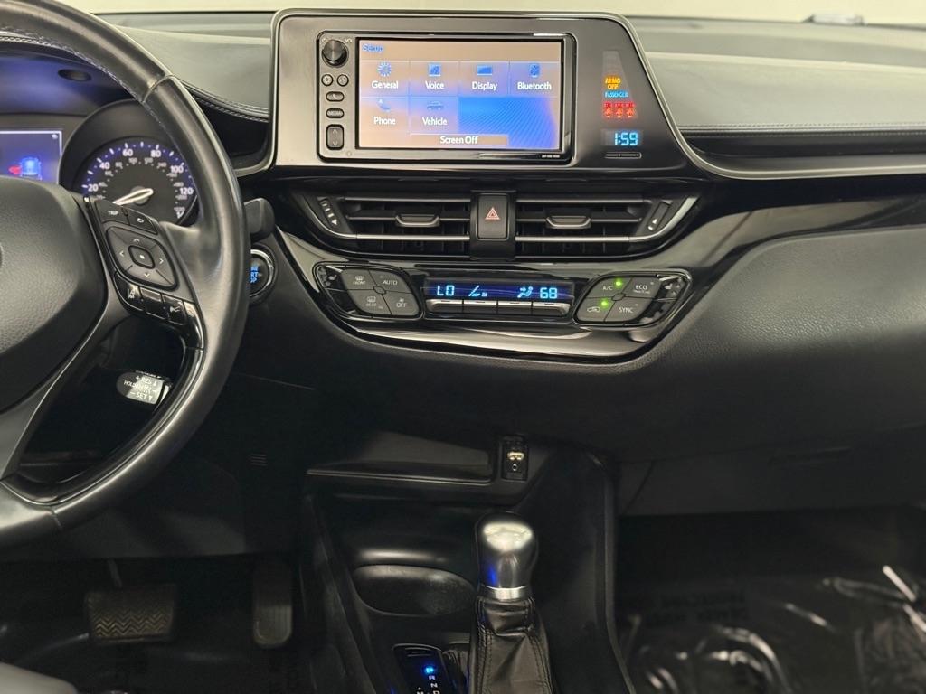 Toyota C-HR XLE 2018