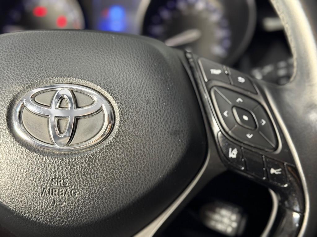 Toyota C-HR XLE 2018