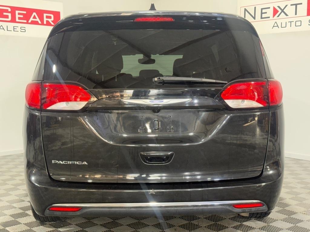 Chrysler Pacifica Touring-L 2017