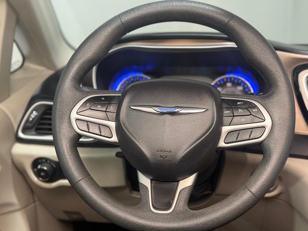 Chrysler Pacifica Touring-L 2017