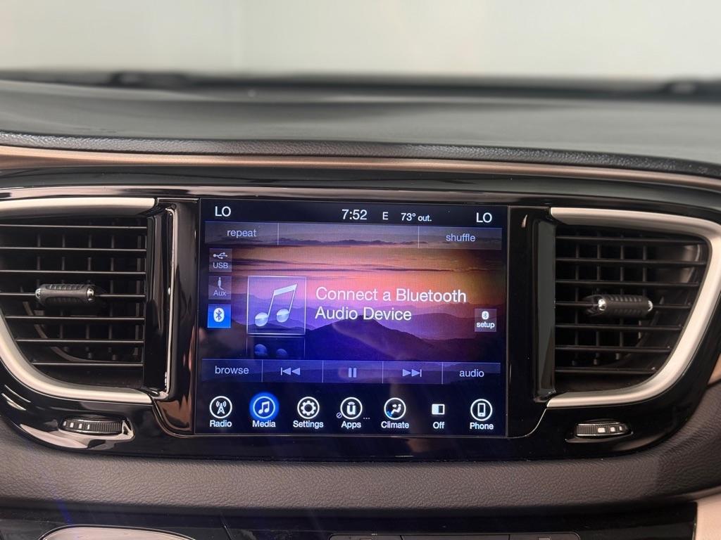 Chrysler Pacifica Touring-L 2017