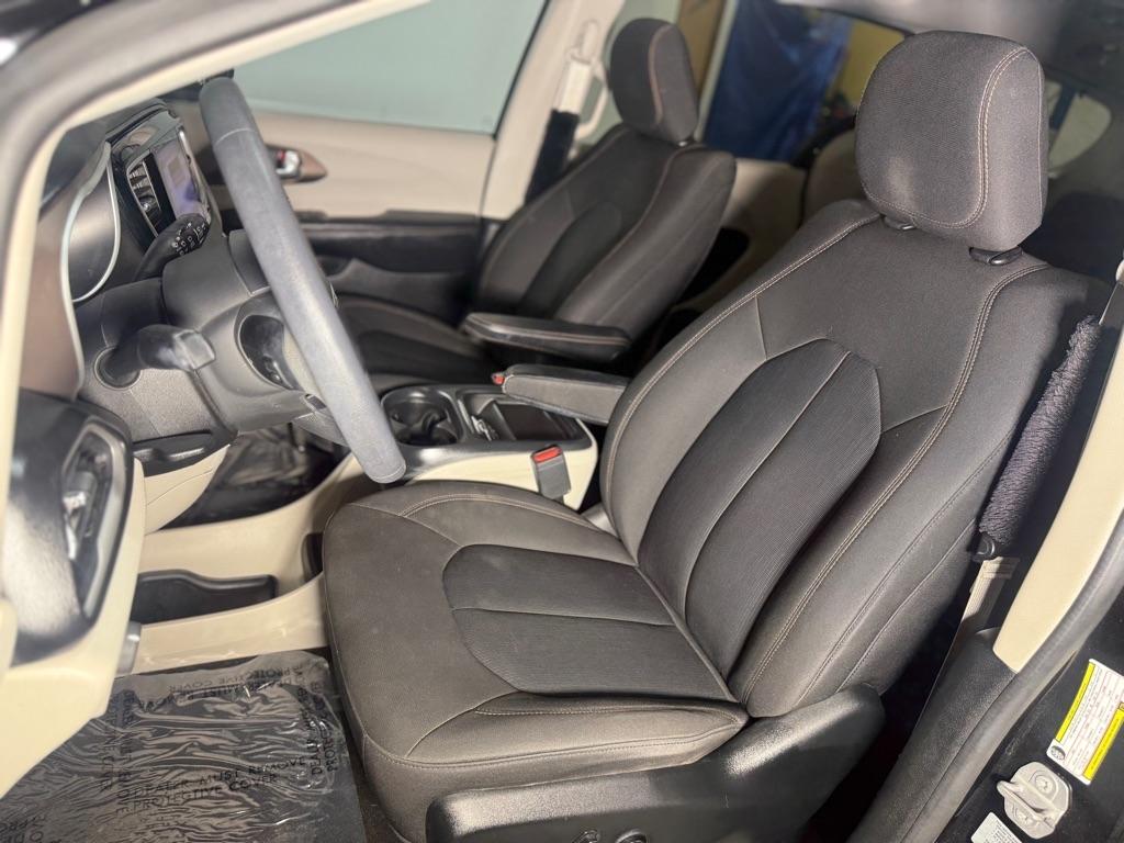 Chrysler Pacifica Touring-L 2017