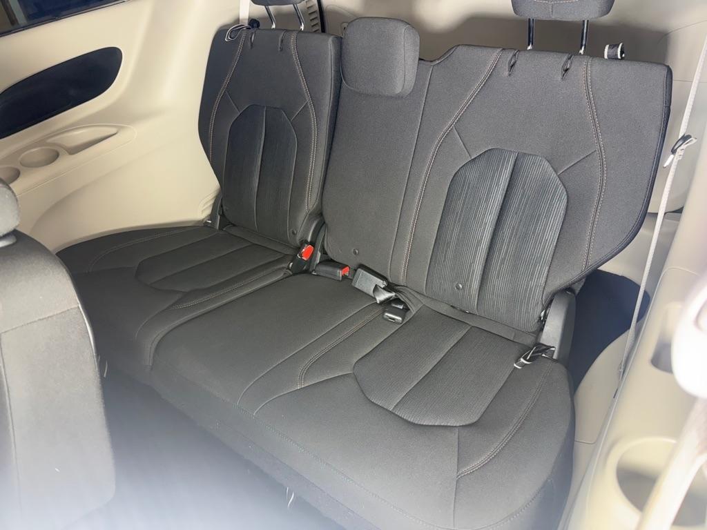 Chrysler Pacifica Touring-L 2017