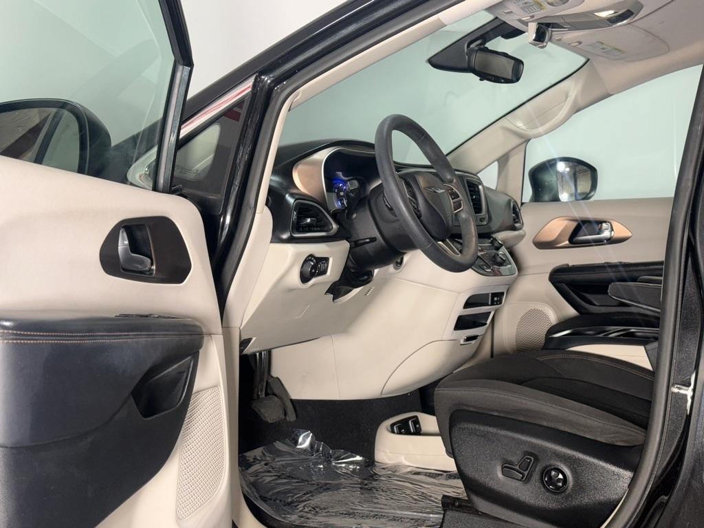 Chrysler Pacifica Touring-L 2017