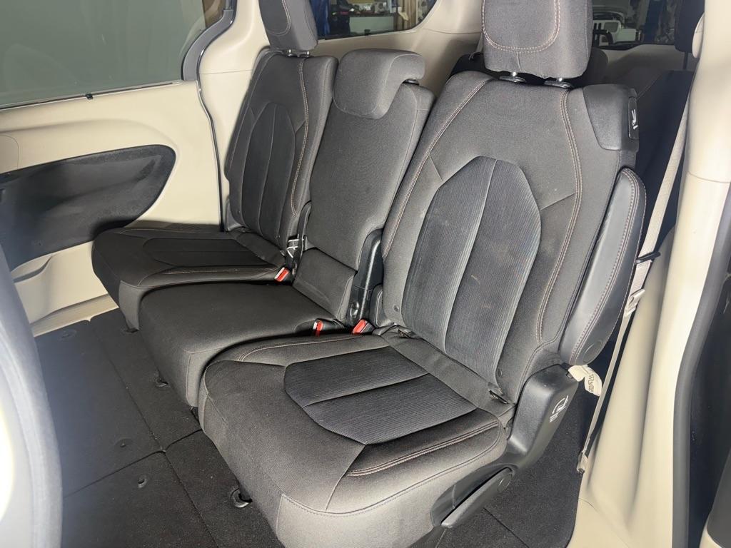 Chrysler Pacifica Touring-L 2017