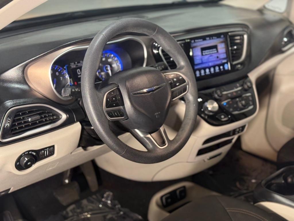 Chrysler Pacifica Touring-L 2017