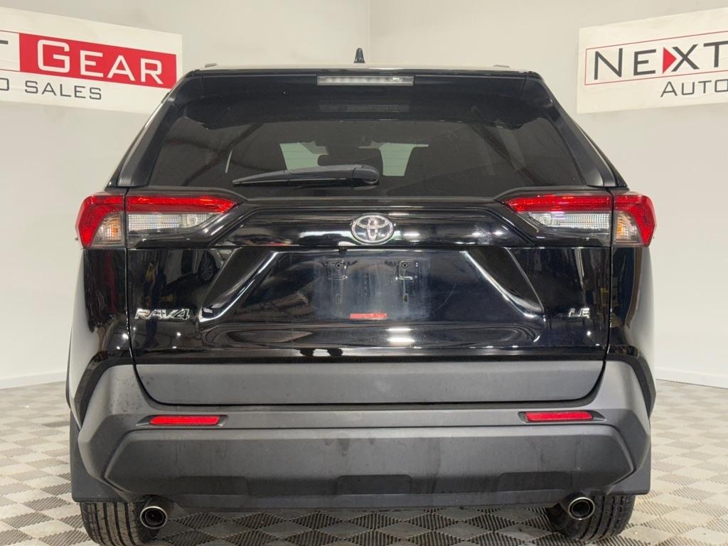 Toyota RAV4  2021