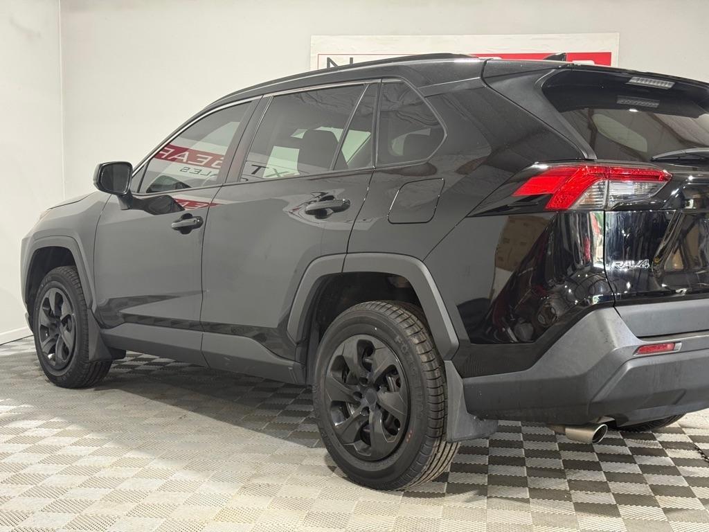 Toyota RAV4  2021