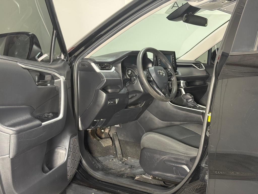 Toyota RAV4  2021