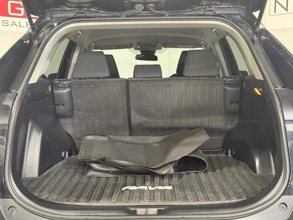 Toyota RAV4  2021